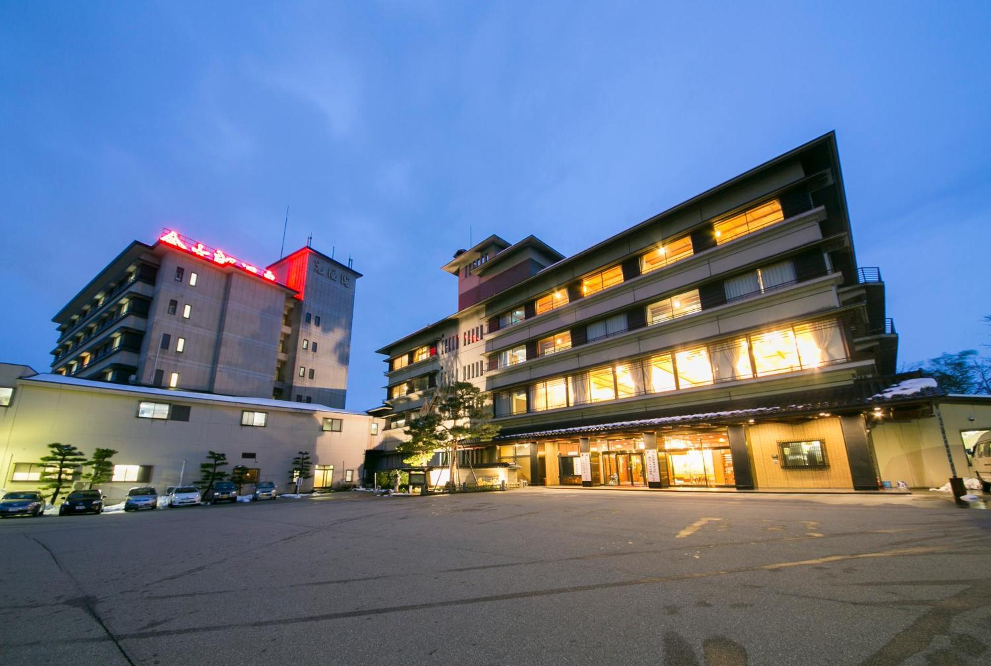 Kintarou Onsen Hotel Uozu Esterno foto