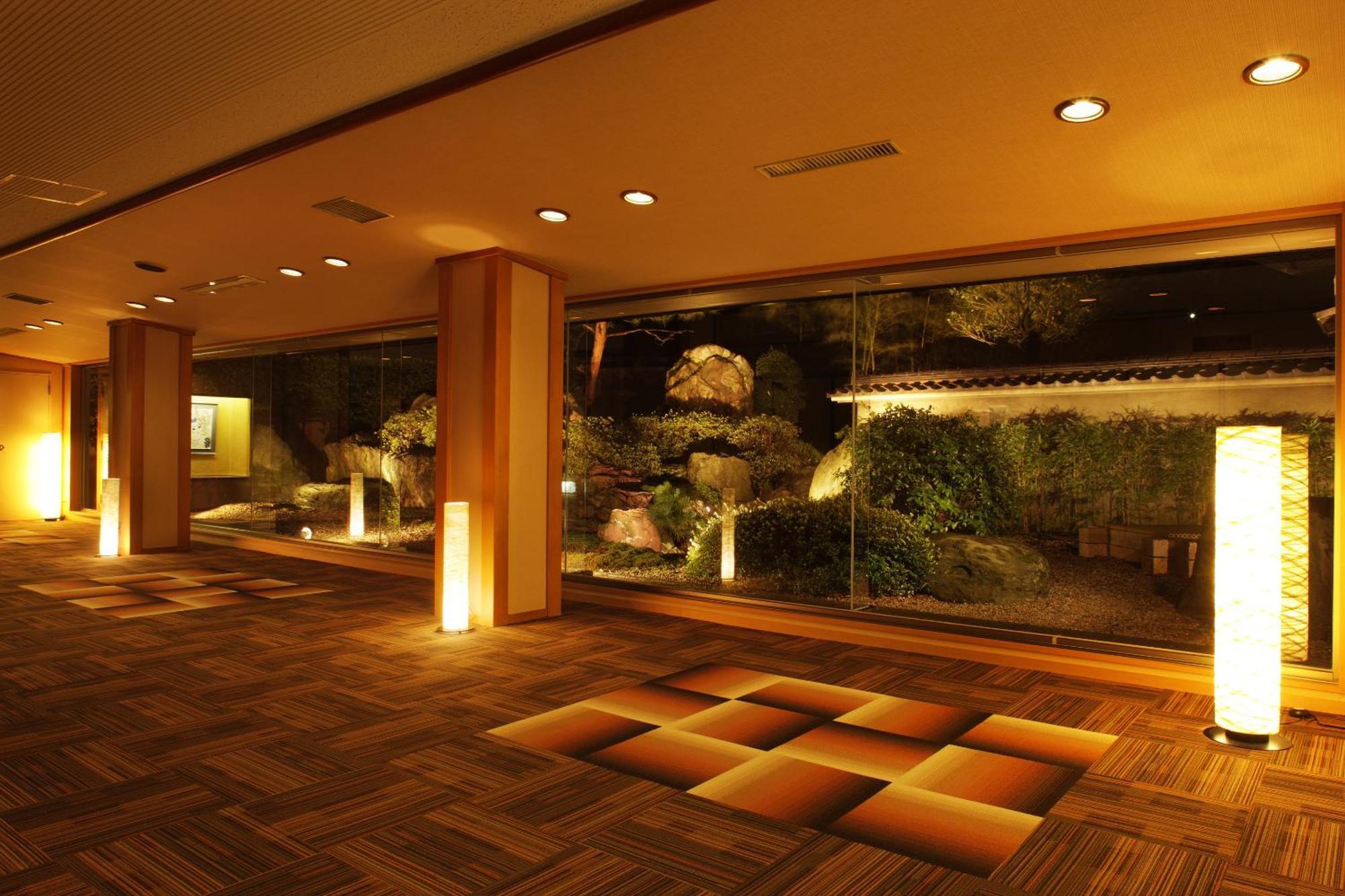Kintarou Onsen Hotel Uozu Esterno foto
