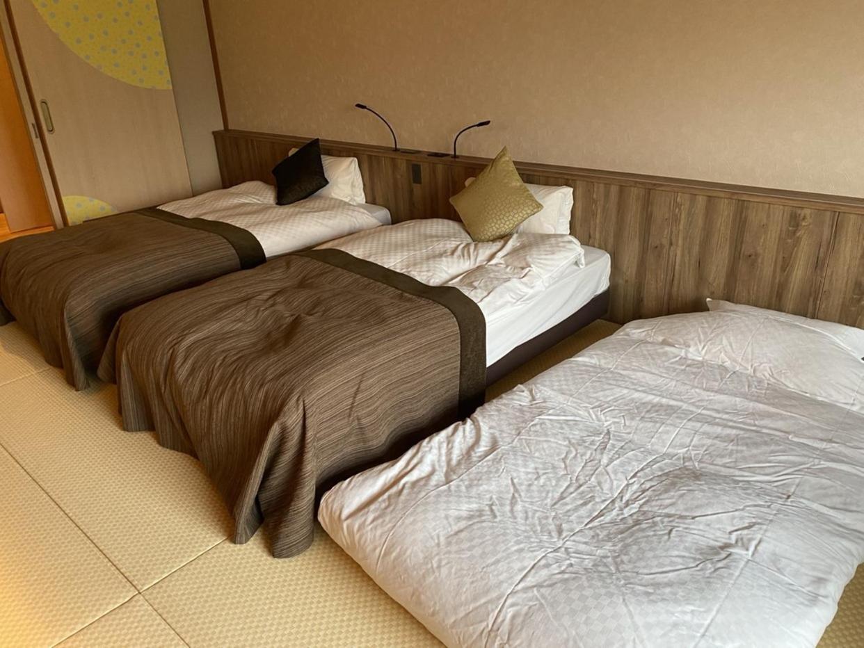 Kintarou Onsen Hotel Uozu Esterno foto