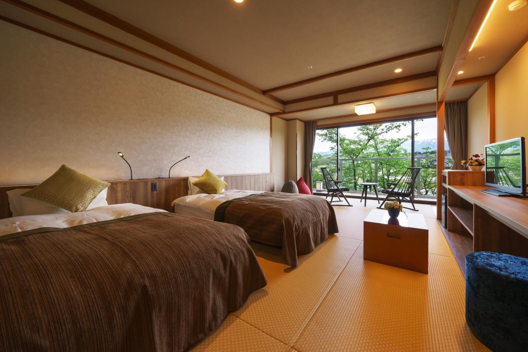 Kintarou Onsen Hotel Uozu Esterno foto