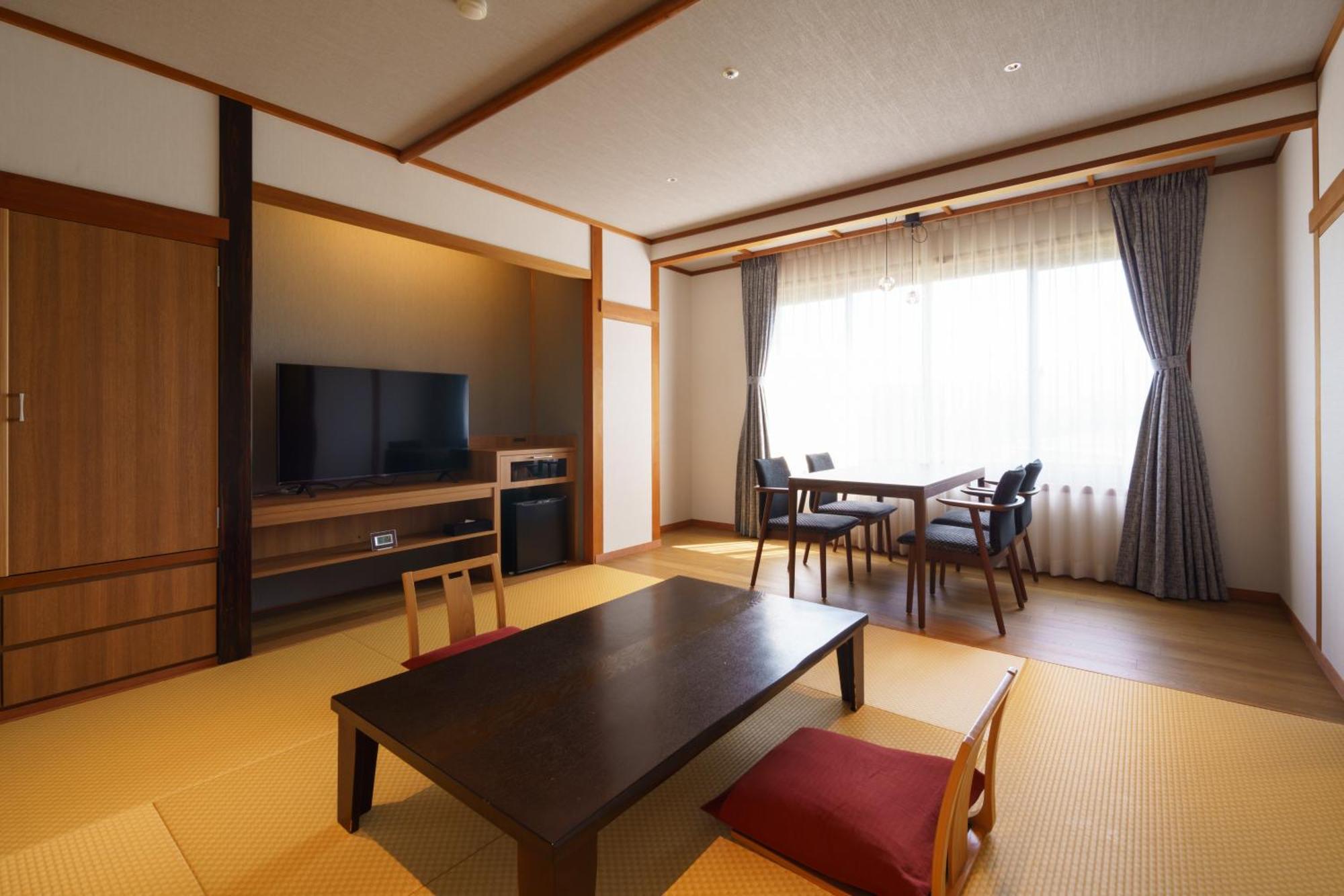 Kintarou Onsen Hotel Uozu Esterno foto