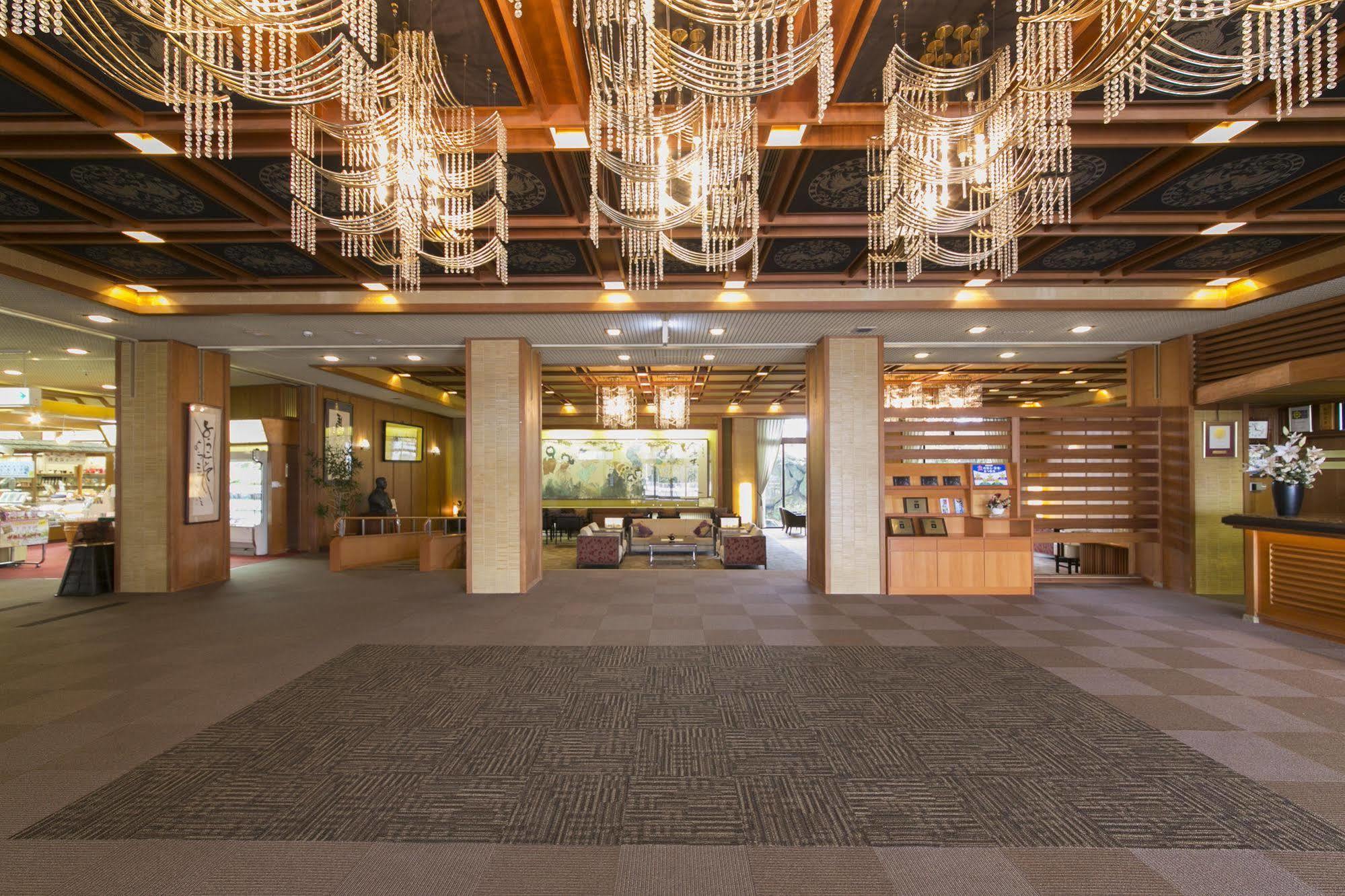 Kintarou Onsen Hotel Uozu Esterno foto
