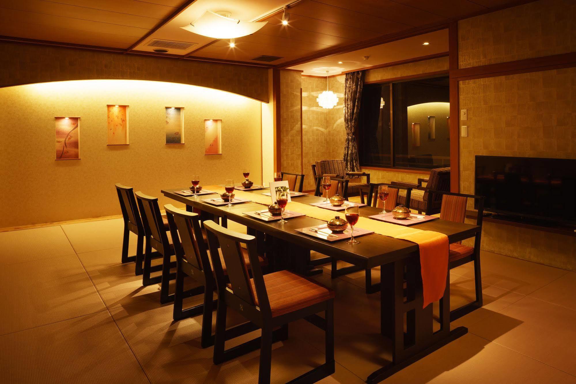 Kintarou Onsen Hotel Uozu Esterno foto
