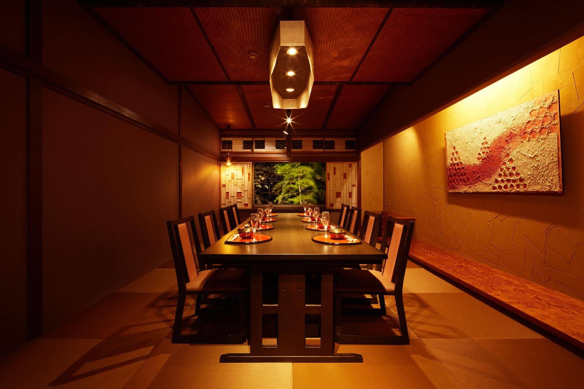 Kintarou Onsen Hotel Uozu Esterno foto